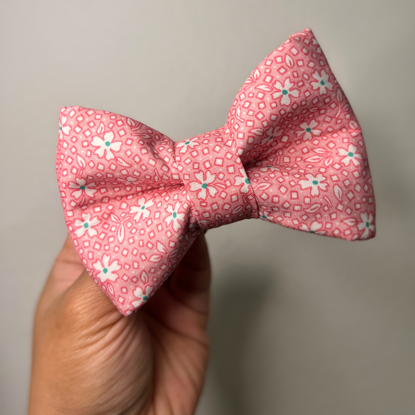 Bellis Bow Tie